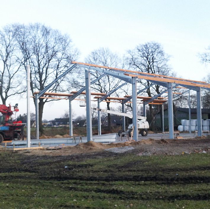 Stahlkonstruktion einer Halle im Hallenbau Norddeutschland